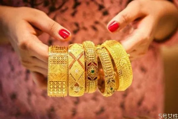 黄金饰品品牌有哪些 金首饰有哪些品牌好