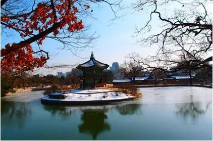 故宫御花园主要有哪些景点？这些景点有什么寓意？