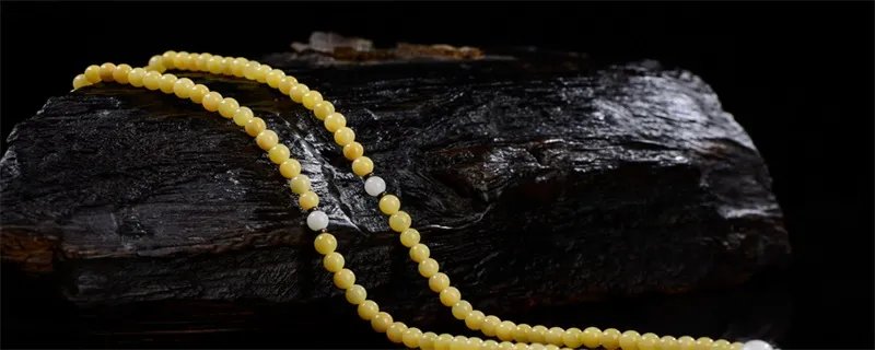 怎么鉴别蜜蜡 鉴别蜜蜡方法