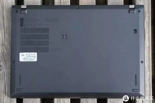 真正的轻装办公,ThinkPad X390笔记本评测