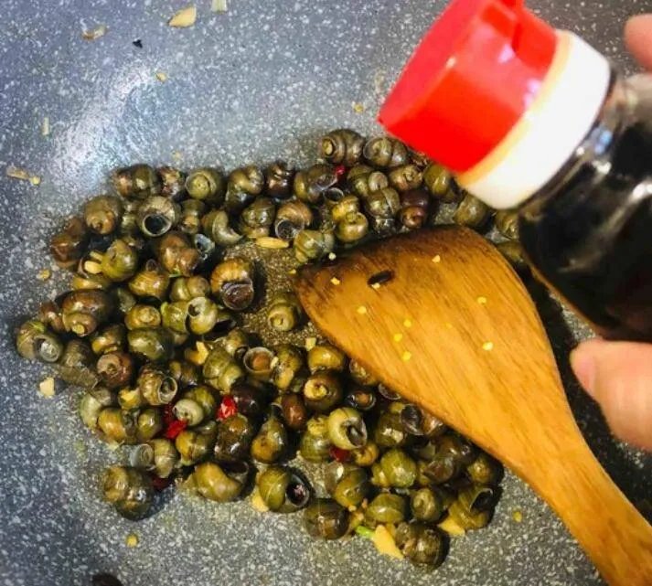 大螺丝怎么炒好吃