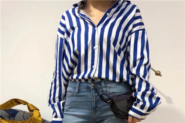 韩国服装品牌十大排名 衣恋韩国知名服装品牌要求很高