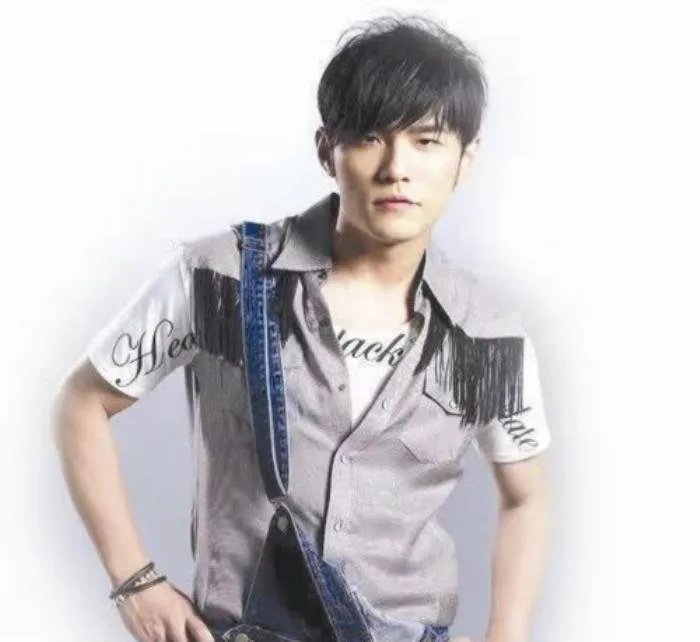 周杰伦成名曲有哪些 封神的十大顶级金曲