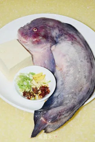 海兔鱼炖豆腐