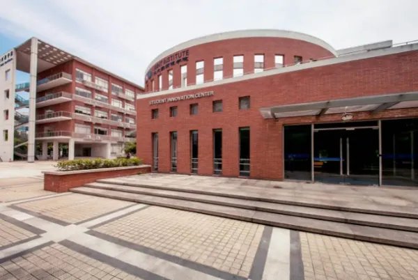 密西根学院怎么样？