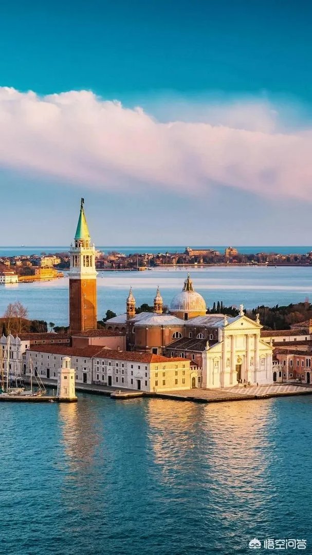 刘畊宏是否比乐嘉更适合主持《超凡小达人》？你怎么看？