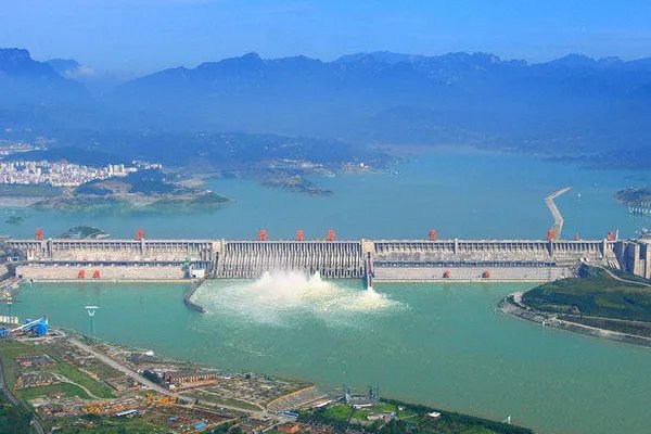 湖北有什么好玩的旅游景点推荐？