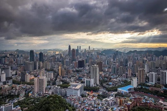 佳能RF广角标准长焦镜头 哪款适合你？