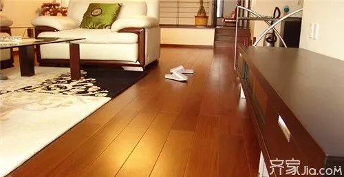 圆盘豆实木地板的优缺点  选购时三大注意事项