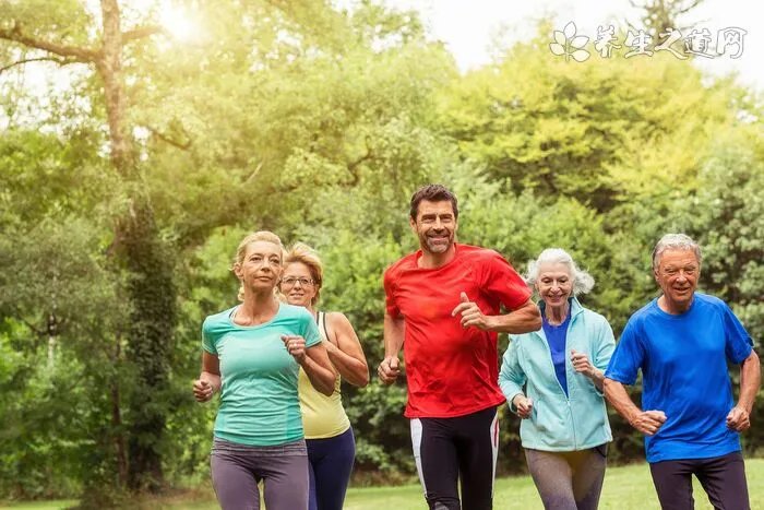 曲酸精华白天能用吗 曲酸精华不能和什么同时使用