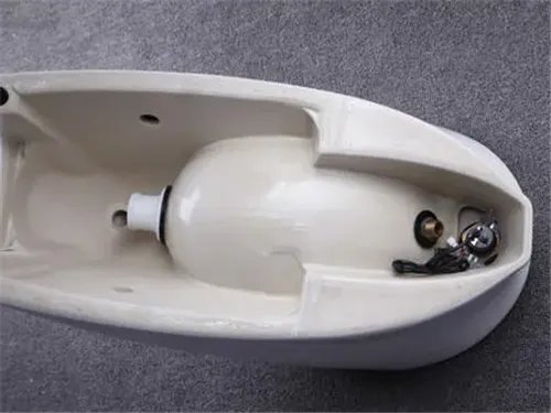 小便斗怎么安装