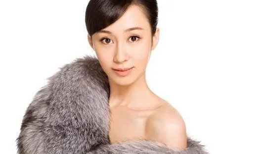 金剑雕翎金花是谁扮演的