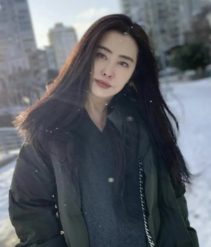 王祖贤个人简历资料 林建岳玩王祖贤多久