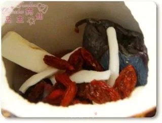 椰香飘进岭南来——原只椰子炖竹丝鸡