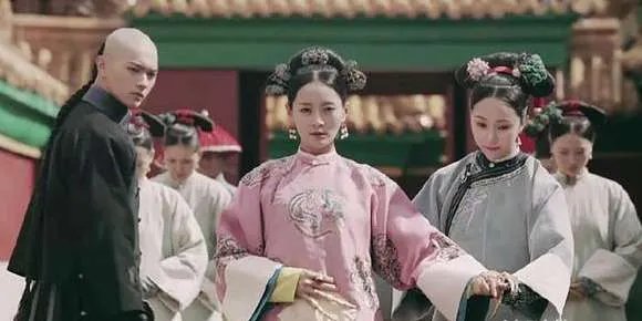 《延禧攻略》纯妃喜欢傅恒吗  她为什么和皇后走那么近