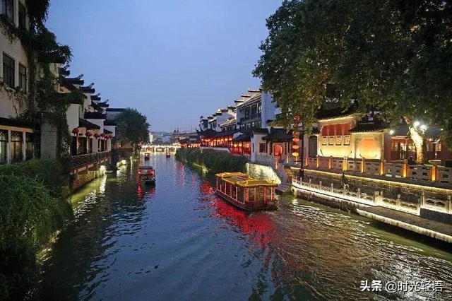 南京有哪些好玩的景点？住宿有哪些建议？