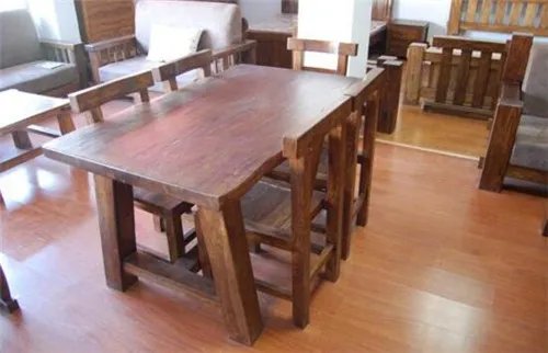 实木餐桌的价格是多少 推荐五款实木餐桌的价格